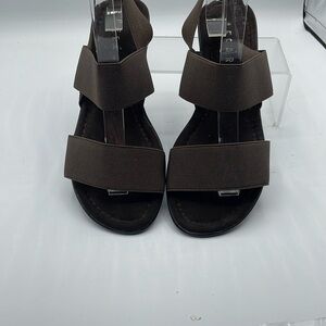 Pesaro Brown elastic strap Sandals, size 6